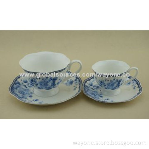 18-piece Ceramic Dinnerware Set, Red Floral Design, Round Shape, Food and Dishwasher Safe